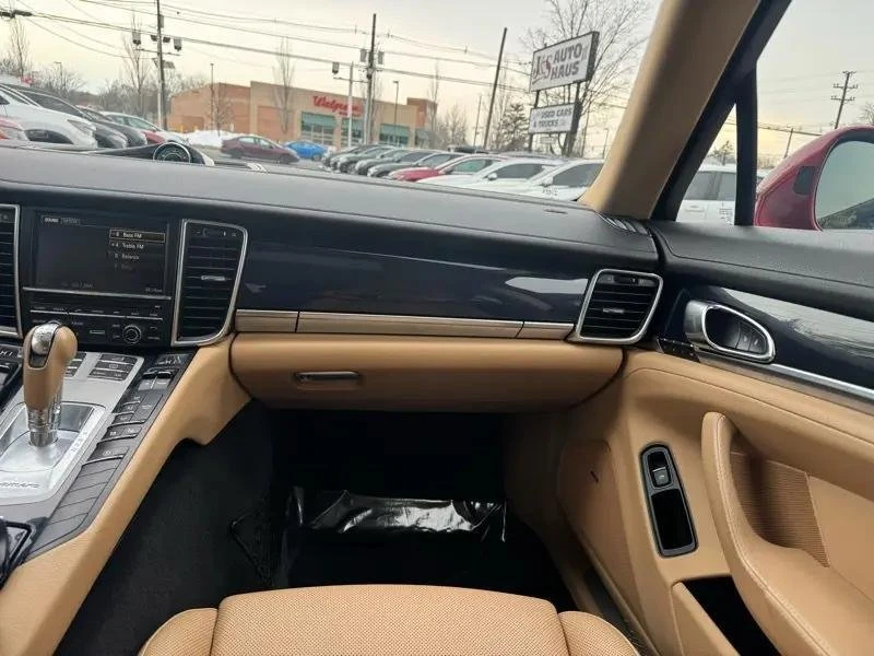 2016 Porsche 970 Panamera - Image 16 of 19