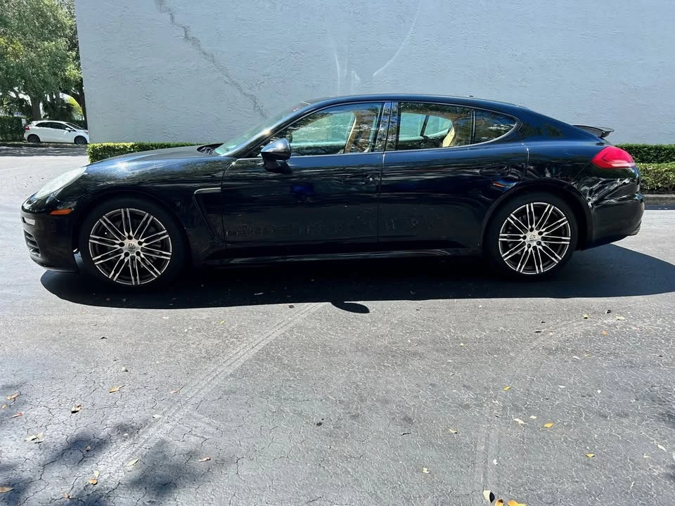 2016 Porsche 970 Panamera - Image 10 of 16