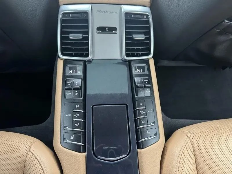 2016 Porsche 970 Panamera - Image 11 of 19