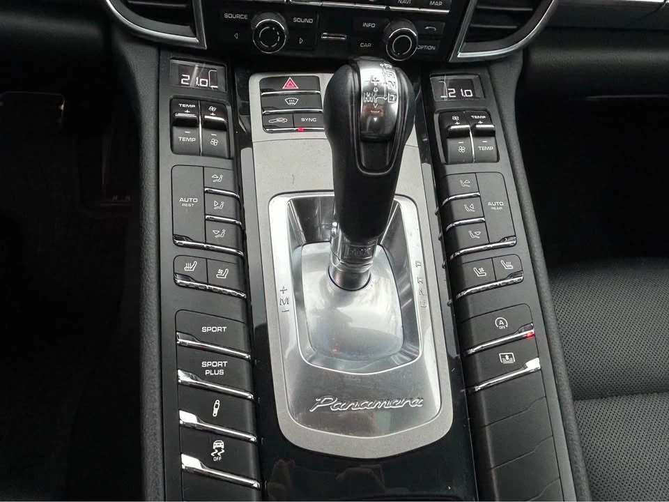 2016 Porsche 970 Panamera - Image 16 of 20