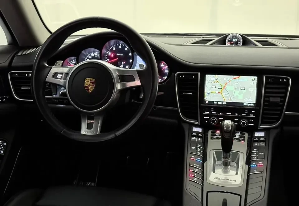2016 Porsche 970 Panamera - Image 14 of 20