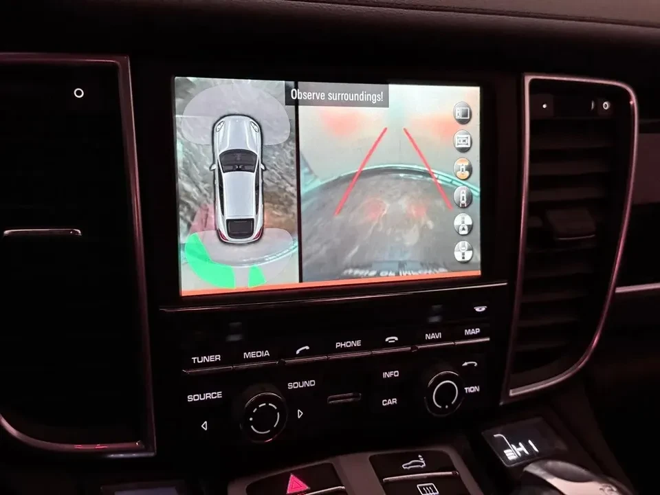 2016 Porsche 970 Panamera - Image 16 of 20