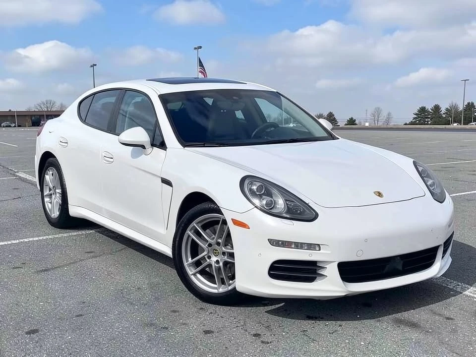 2016 Porsche 970 Panamera - Image 2 of 20