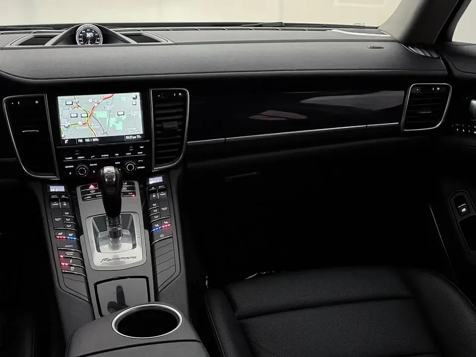 2016 Porsche 970 Panamera - Image 13 of 20