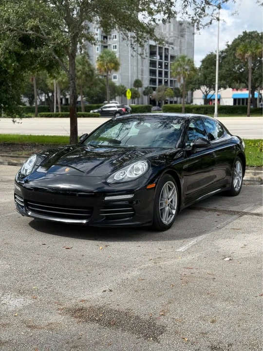 2016 Porsche 970 Panamera - Image 2 of 18