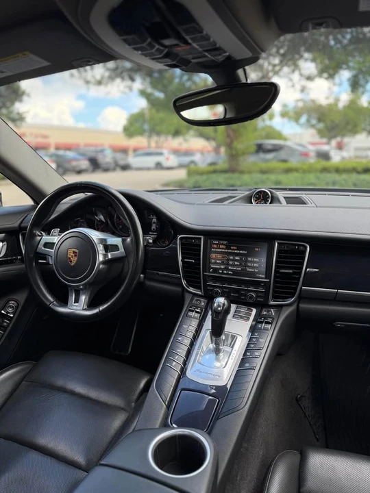 2016 Porsche 970 Panamera - Image 15 of 18