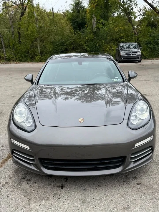 2016 Porsche 970 Panamera - Image 18 of 18