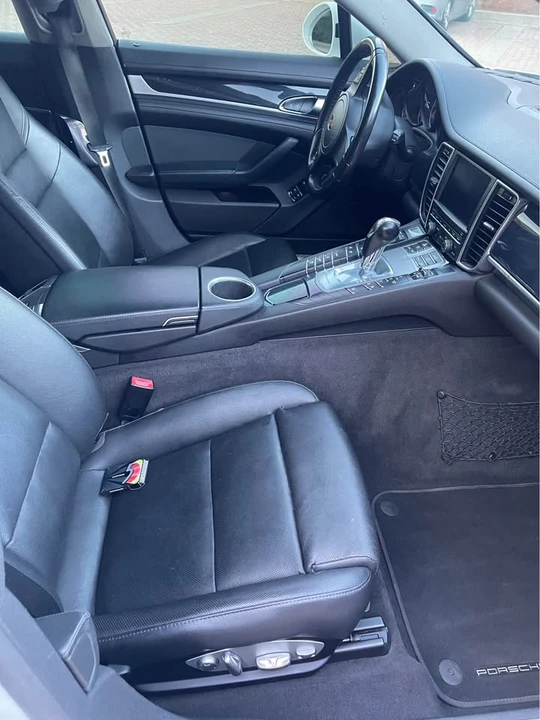 2016 Porsche 970 Panamera - Image 11 of 19
