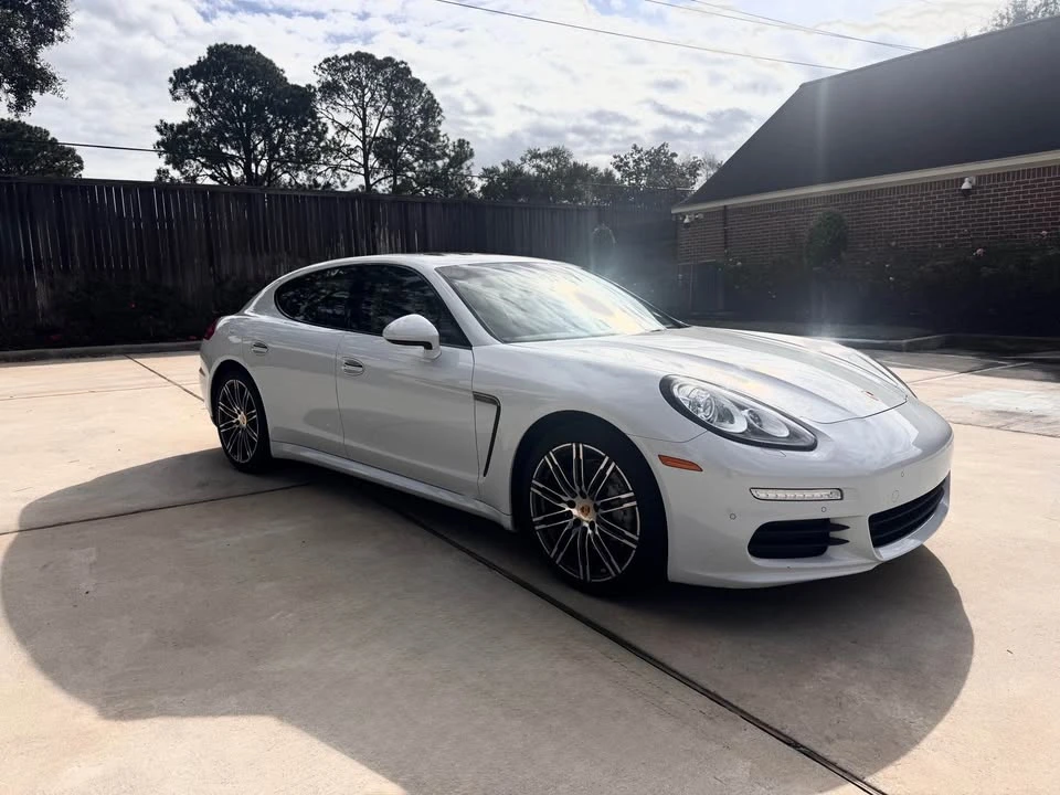 2016 Porsche 970 Panamera - Image 8 of 14
