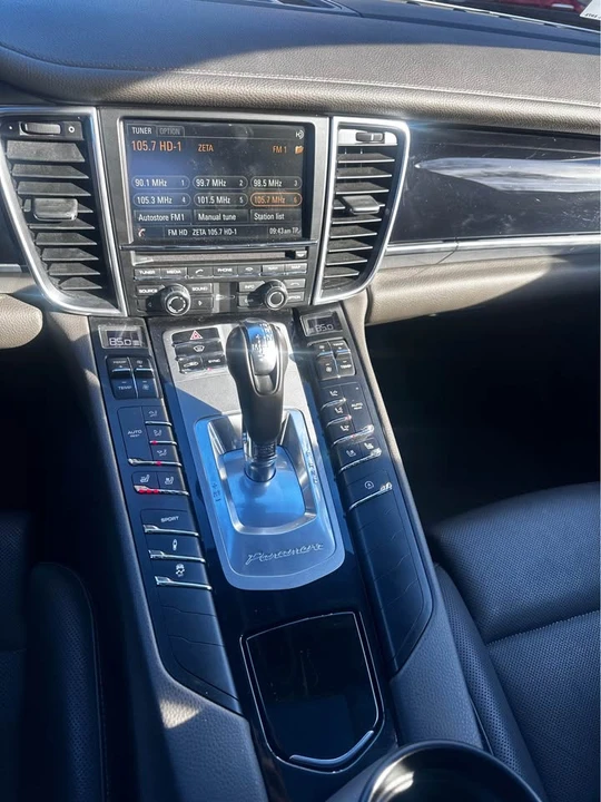 2016 Porsche 970 Panamera - Image 10 of 18