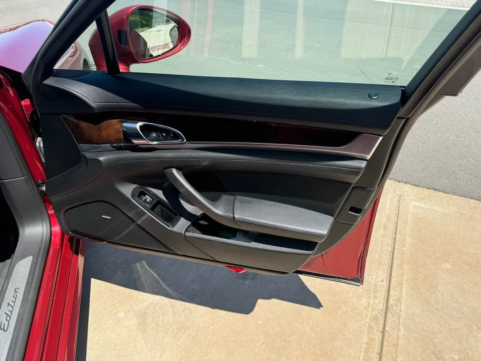 2016 Porsche 970 Panamera - Image 17 of 18