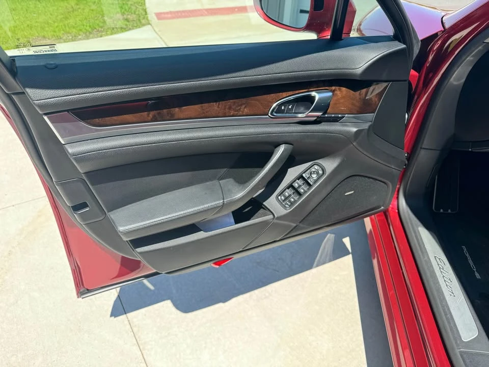 2016 Porsche 970 Panamera - Image 16 of 18