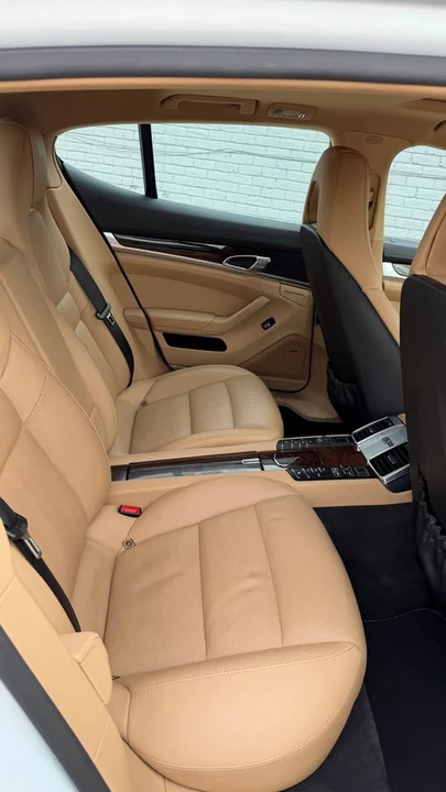 2016 Porsche 970 Panamera - Image 16 of 16
