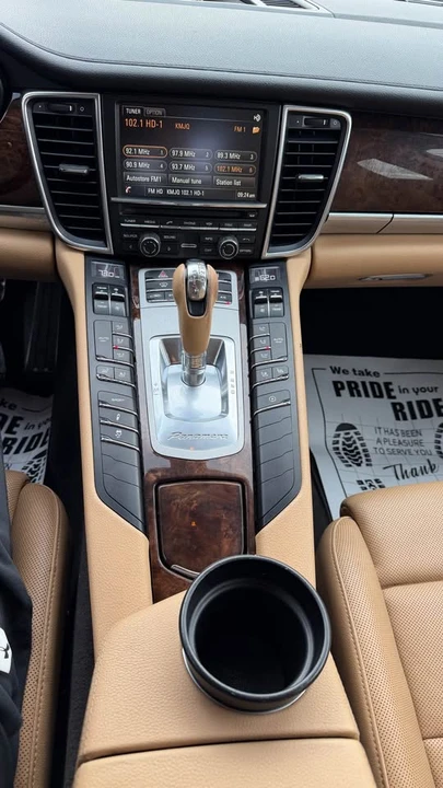2016 Porsche 970 Panamera - Image 10 of 16