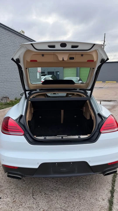 2016 Porsche 970 Panamera - Image 15 of 16