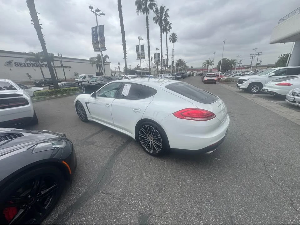 2016 Porsche 970 Panamera - Image 4 of 6