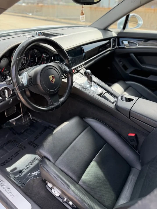 2016 Porsche 970 Panamera - Image 18 of 20