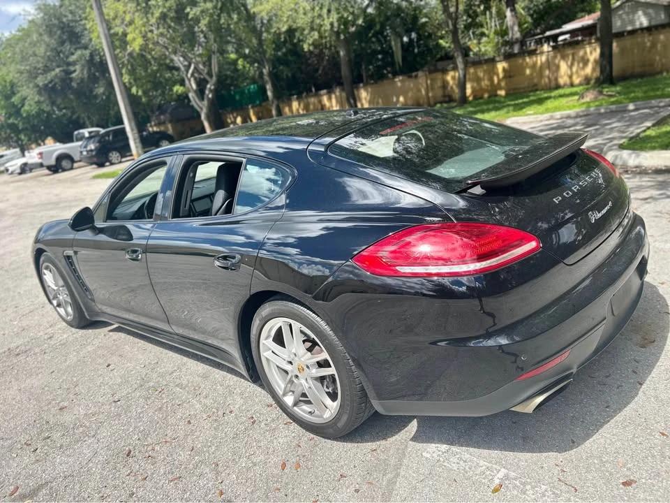 2016 Porsche 970 Panamera - Image 8 of 18