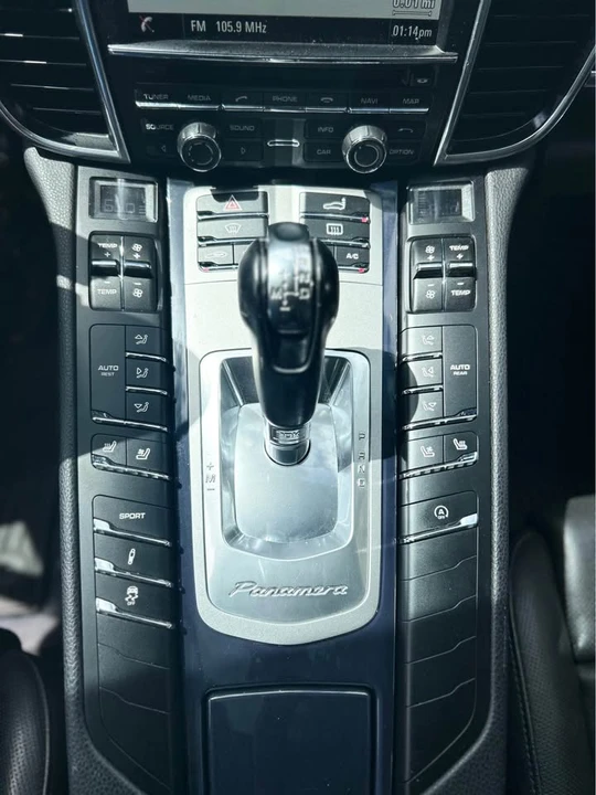 2016 Porsche 970 Panamera - Image 17 of 18