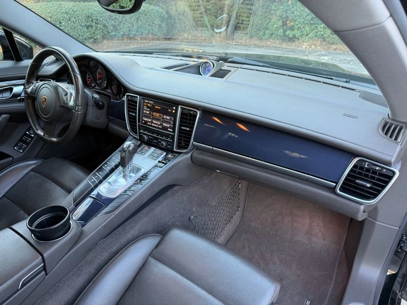 2016 Porsche 970 Panamera - Image 12 of 18