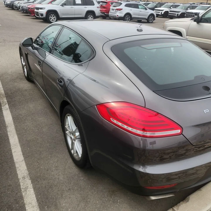 2016 Porsche 970 Panamera - Image 8 of 9