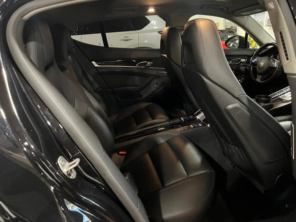 2016 Porsche 970 Panamera - Image 11 of 12