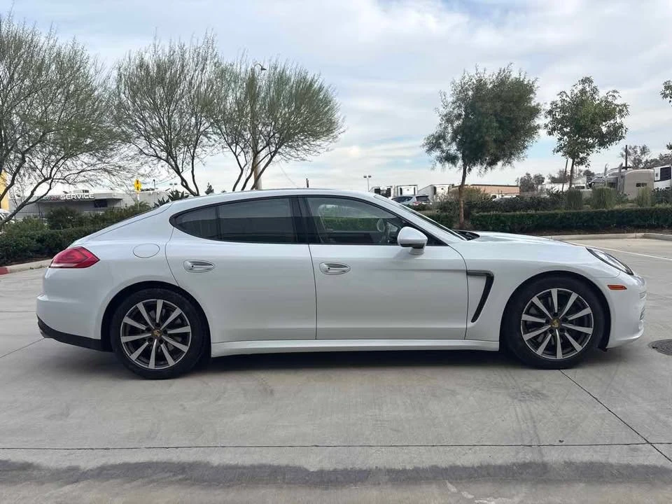 2016 Porsche 970 Panamera - Image 6 of 20