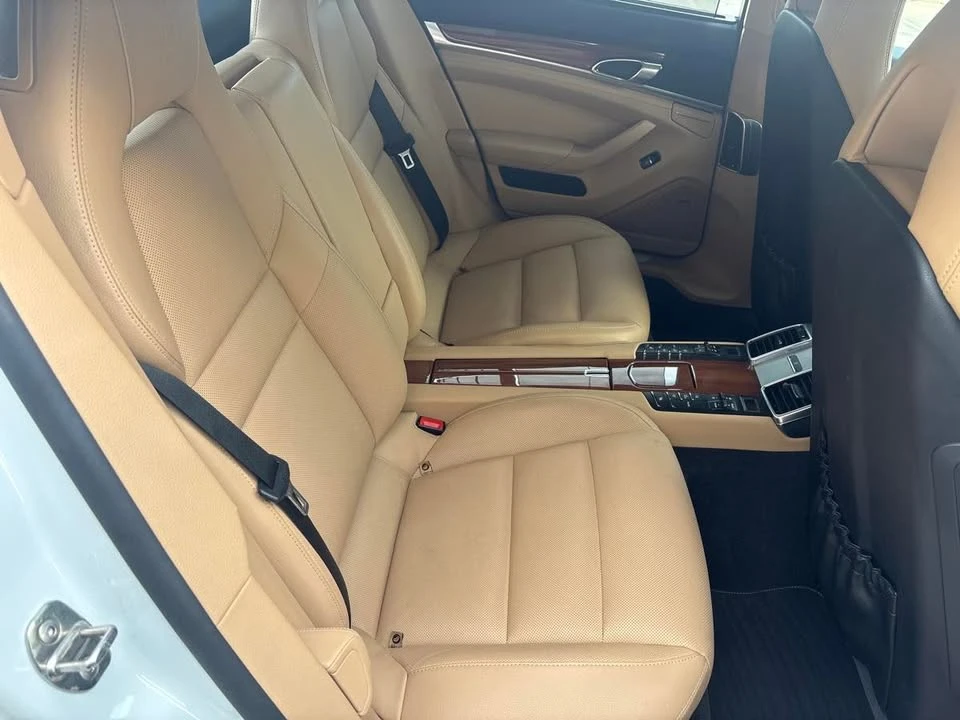 2016 Porsche 970 Panamera - Image 15 of 20