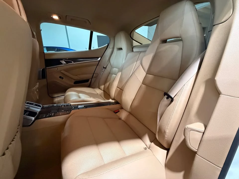 2016 Porsche 970 Panamera - Image 17 of 20