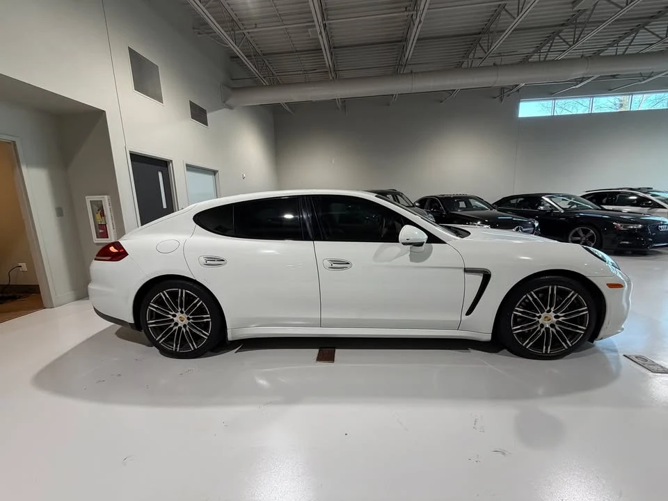 2016 Porsche 970 Panamera - Image 9 of 20