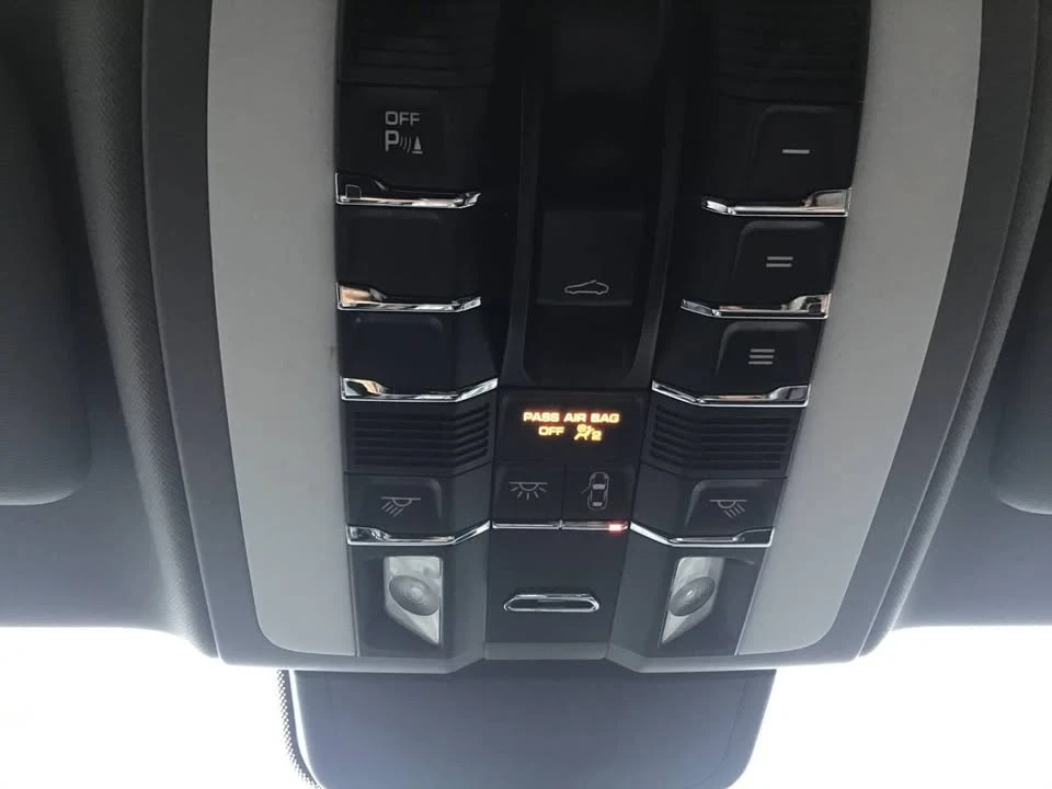 2016 Porsche 970 Panamera - Image 15 of 18