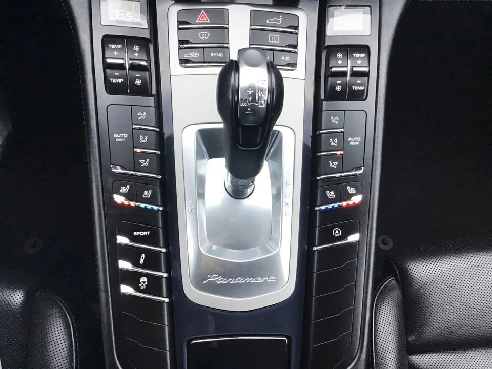 2016 Porsche 970 Panamera - Image 12 of 18