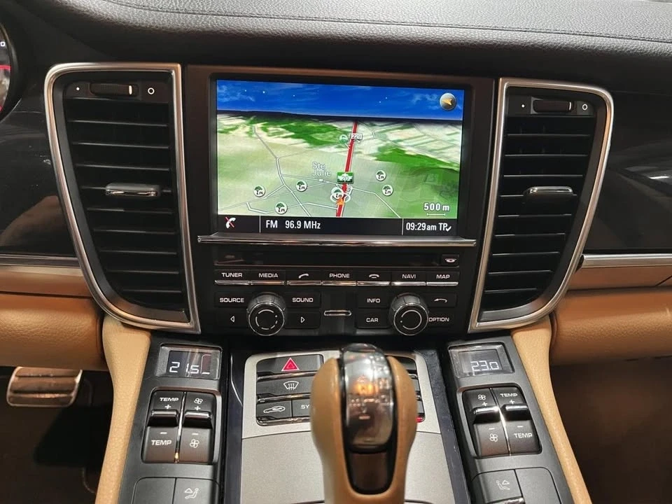 2016 Porsche 970 Panamera - Image 14 of 20