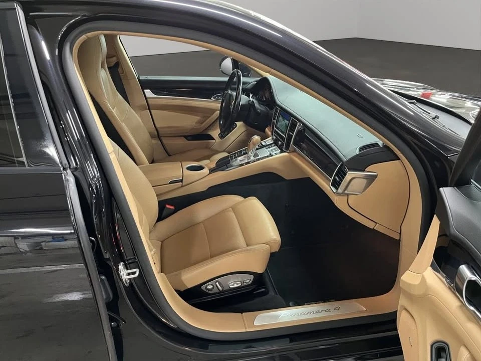 2016 Porsche 970 Panamera - Image 17 of 19