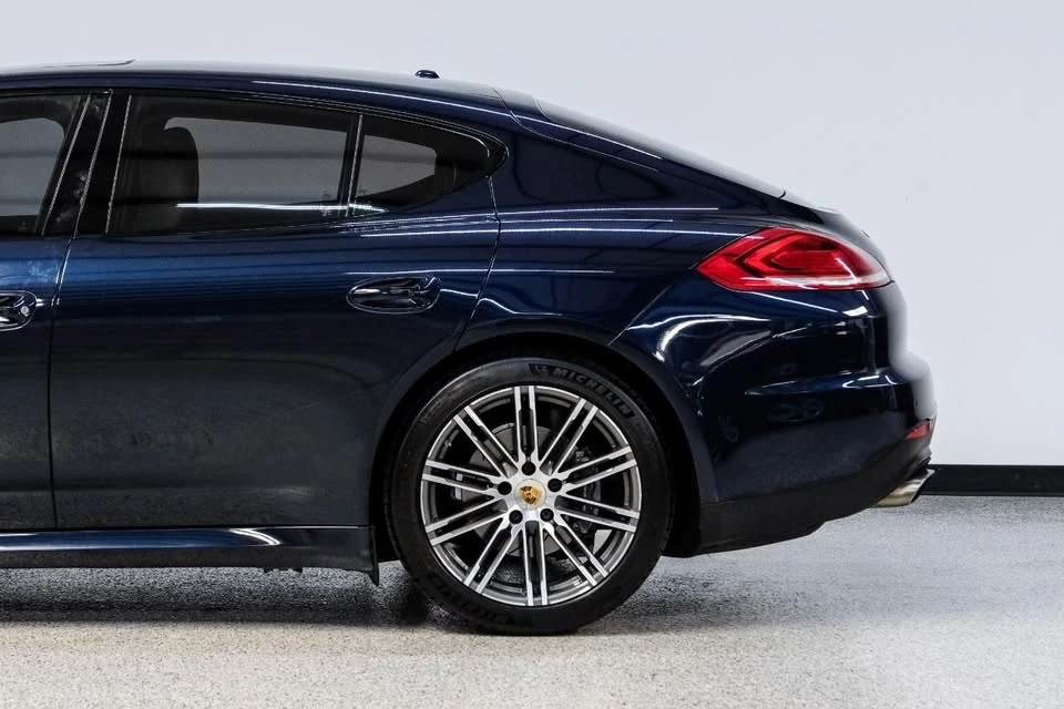 2016 Porsche 970 Panamera - Image 14 of 20