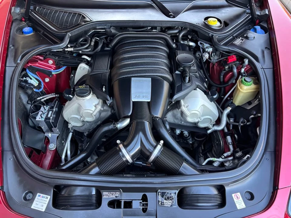 2016 Porsche 970 Panamera - Image 18 of 19