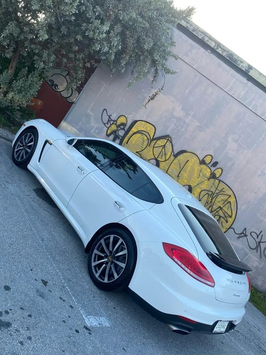 2016 Porsche 970 Panamera - Image 3 of 12