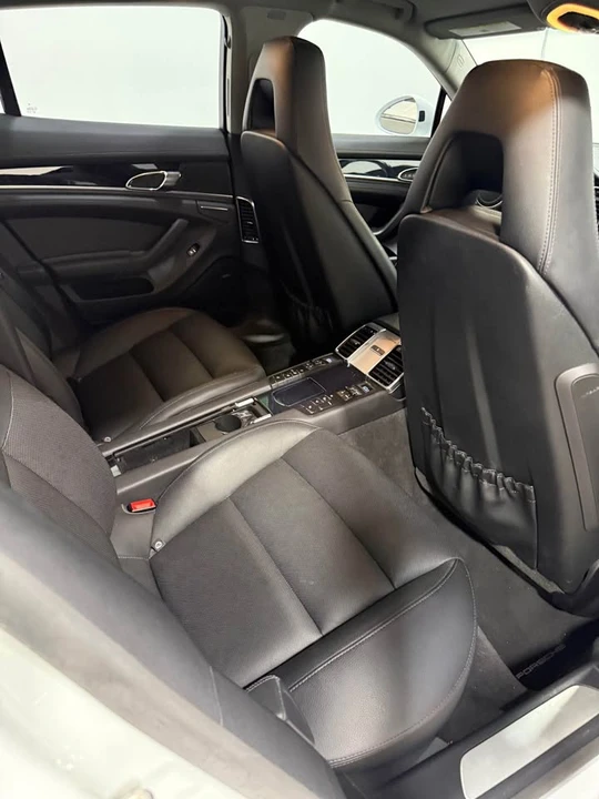 2016 Porsche 970 Panamera - Image 14 of 17