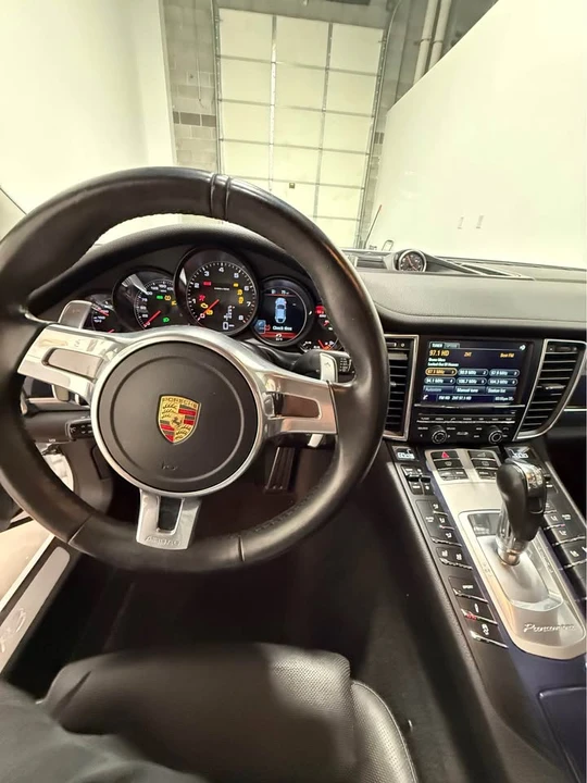 2016 Porsche 970 Panamera - Image 9 of 17