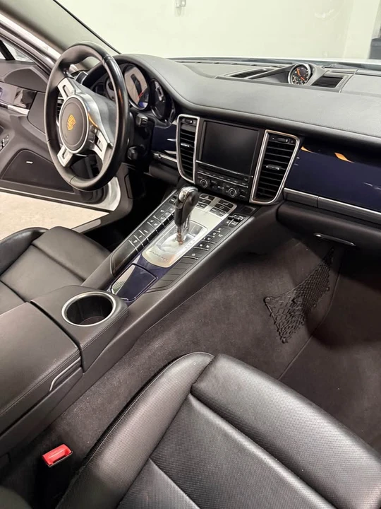 2016 Porsche 970 Panamera - Image 12 of 17