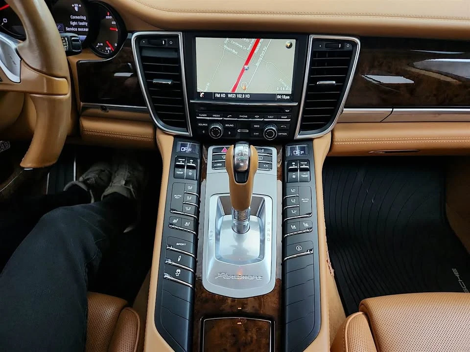 2016 Porsche 970 Panamera - Image 12 of 17