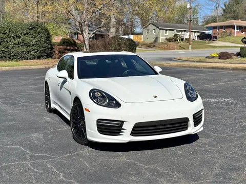 2016 Porsche Panamera GTS Sedan