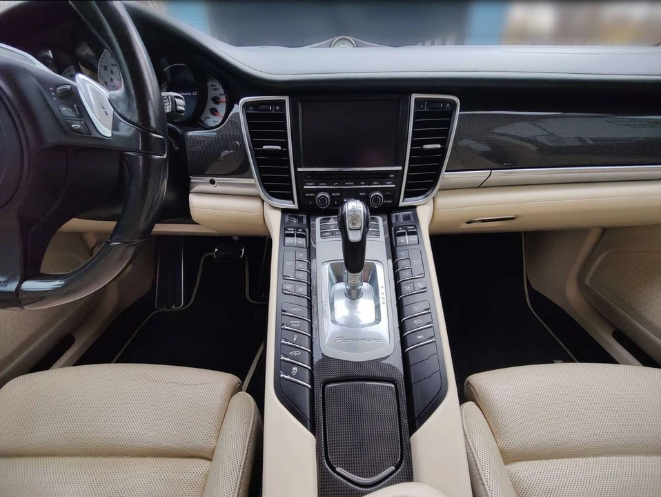 2016 Porsche 970 Panamera GTS - Image 8 of 16