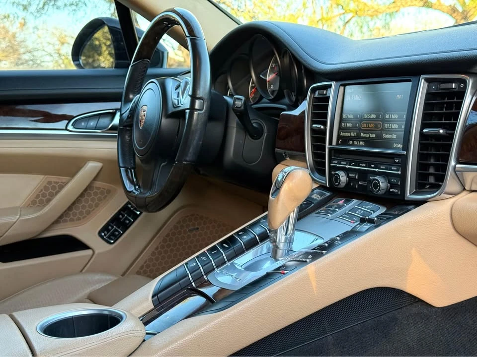 2016 Porsche 970 Panamera S - Image 15 of 19