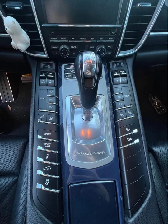 2016 Porsche 970 Panamera S - Image 7 of 9