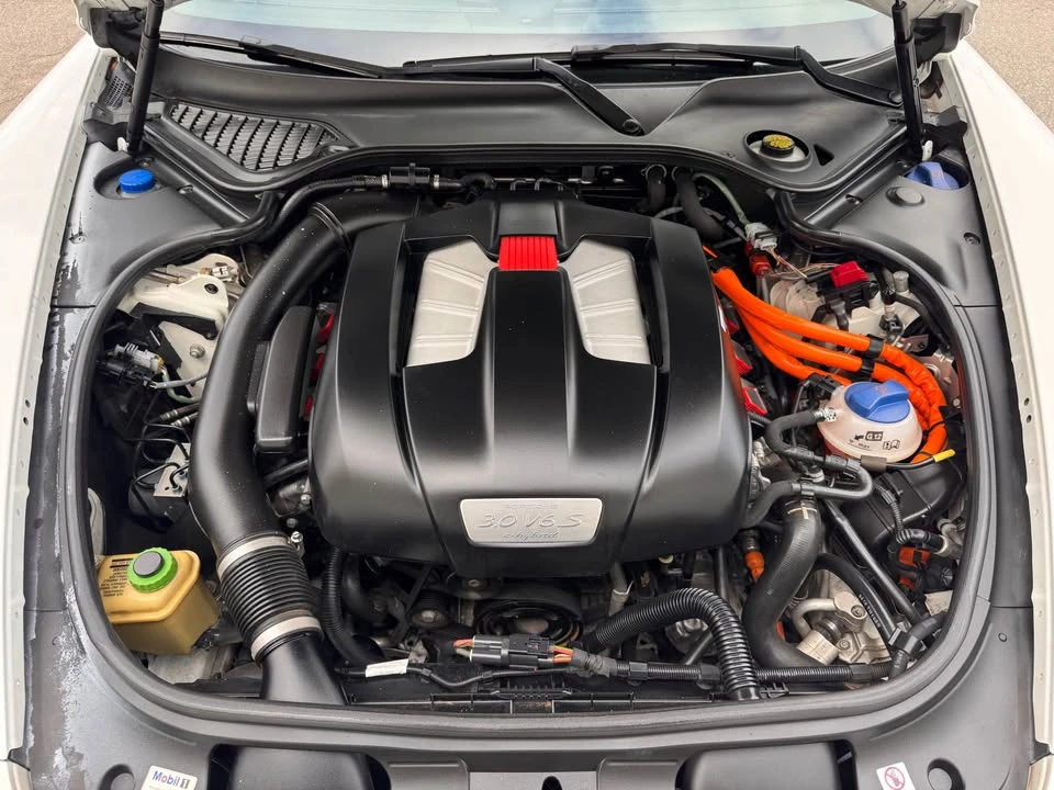 2016 Porsche 970 Panamera S - Image 19 of 20