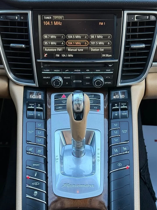 2016 Porsche 970 Panamera S - Image 16 of 20