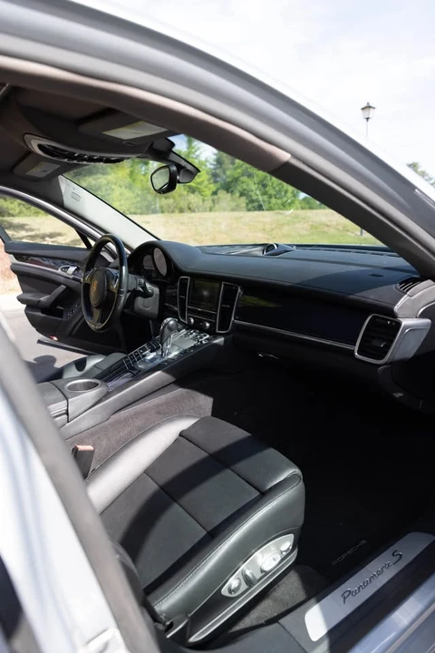 2016 Porsche 970 Panamera S - Image 10 of 16