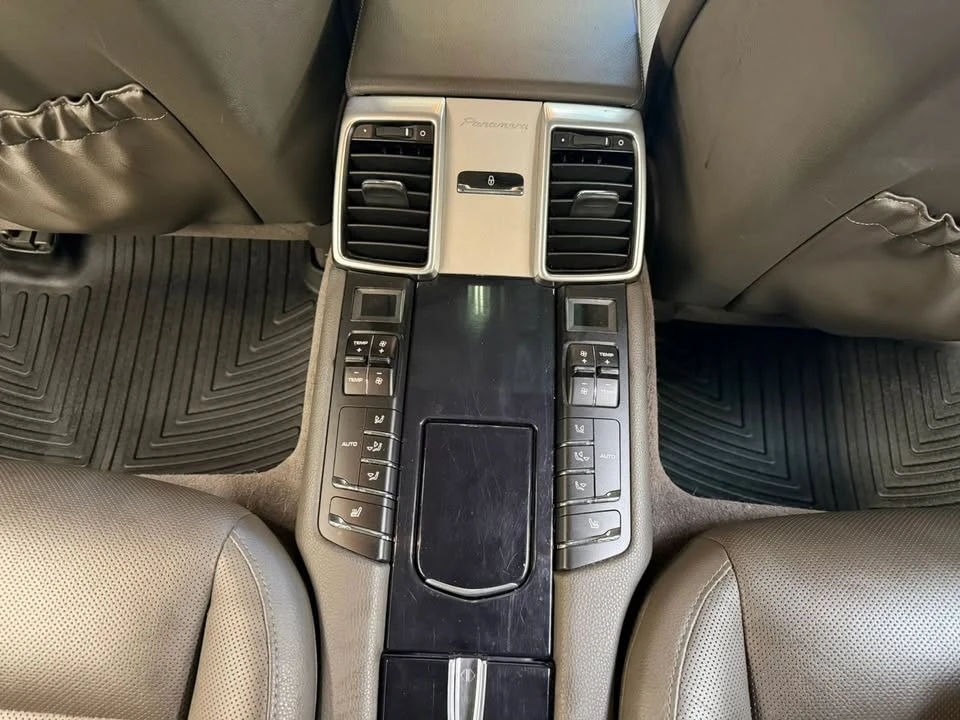 2016 Porsche 970 Panamera - Image 13 of 19