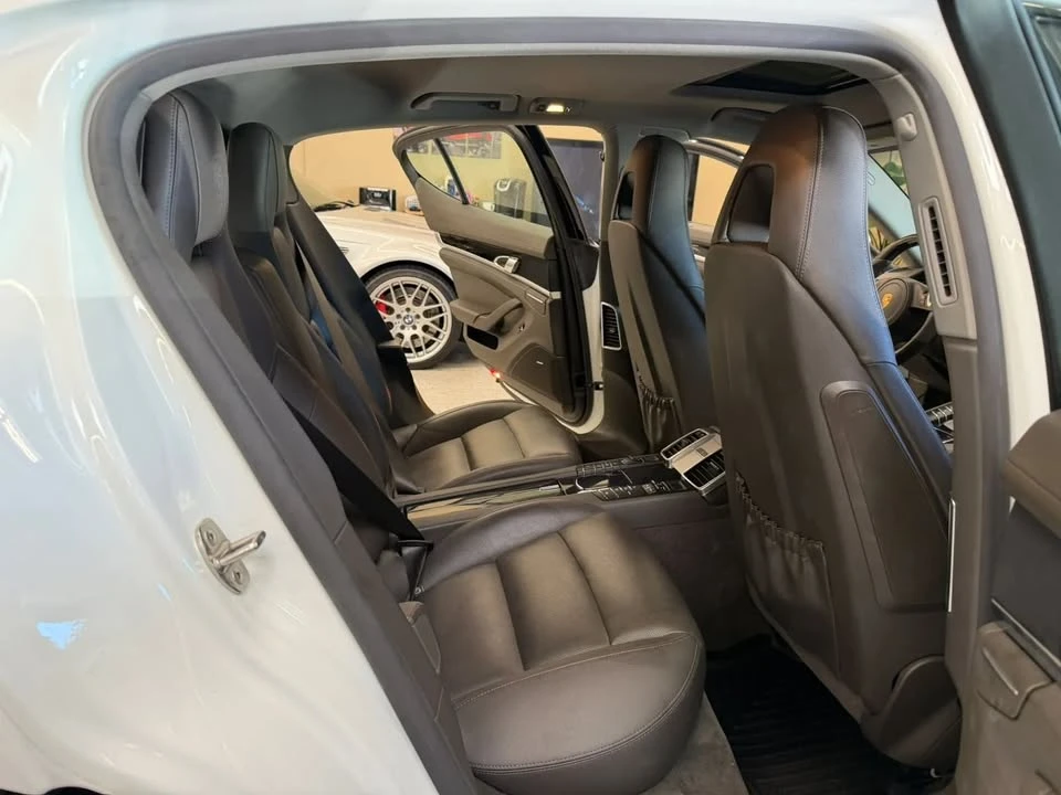 2016 Porsche 970 Panamera - Image 11 of 19